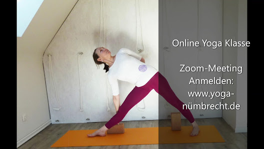 IYENGAR YOGA Natalia Baumgaertel