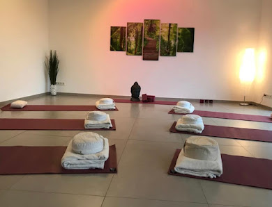 Lotus Yoga Stommeln