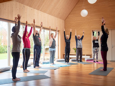 yoga-by-bem