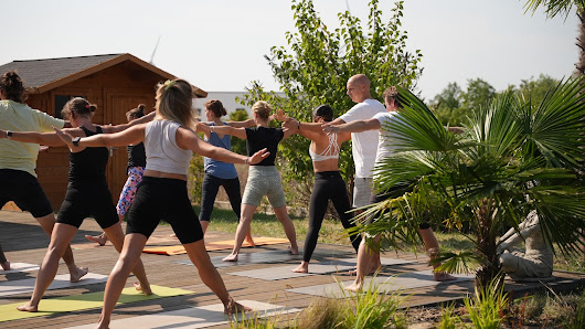YOM Yoga-Akademie be Om
