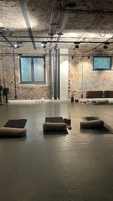 YOGA REBELLION – Berlin Mitte