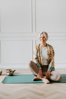 Sarah Lux Yoga & Coaching