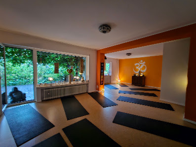 Rainbow-Yoga