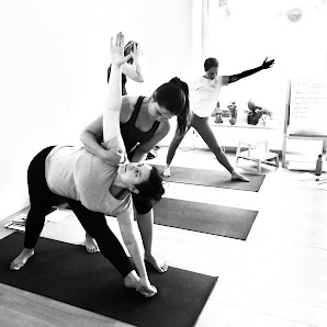 YogaBee
