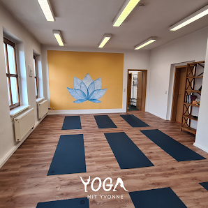 Yoga mit Yvonne