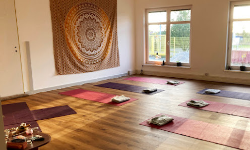 mayshamur | Yoga & Meditation