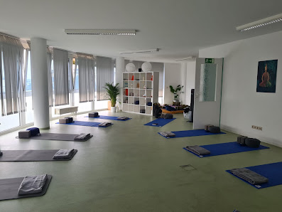 Conny Vogt - Yoga