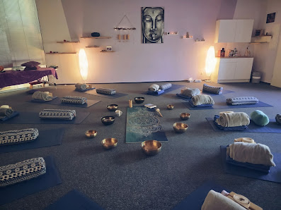LoSaSuBh - Yoga