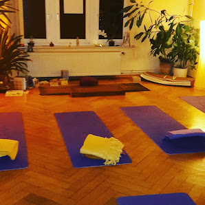 Shiva Floor --- Studio für Yoga und Kalaripayat
