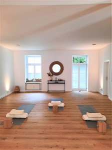 YOGAWOMAN I YOGA MAMI & ME - Yoga und Pilates für Frauen, Schwangere, Mamis und Kinder