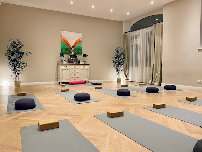 Soul Relief - Dynamic & Circular Yoga