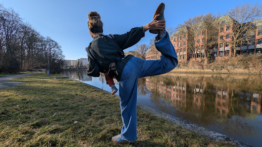 meeraki yoga - yoga für mamas, familien & am meer (lübeck & heiligenhafen)