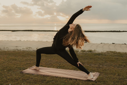 YOGA BY FINJA