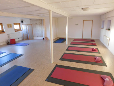 Yoga Stiller