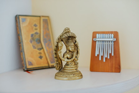 YOGA TUT GUT - Regina Uecker