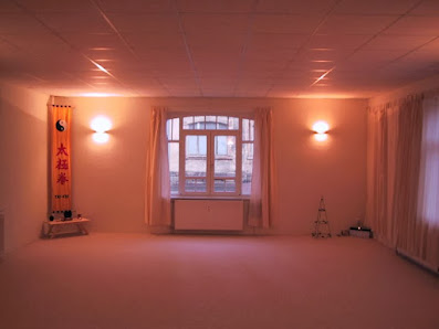 ZEN-trum fernöstlicher Lebenskunst; Taiji und Yoga
