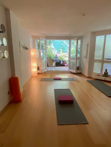 YOGinA - Schwangerschaftskurse, Yoga, Hypnobirthing München