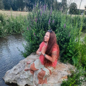 Yogalehrerin für Frauen, Majala Yoga, Martina Penaranda Aparicio