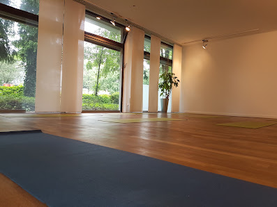 devayani yoga Eva Holl