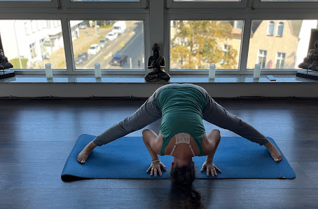 Yoga Melanie Jacob