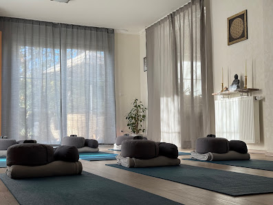 Evelyn Rennies - Yoga & Pilates
