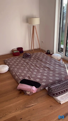 Y.E.S. Yoga and Bodywork mit Eva Stecher