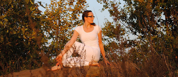 Hatha Yoga Nicola