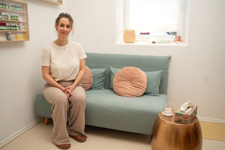 TouchAndBloom Heilpraxis, Yoga und Massage