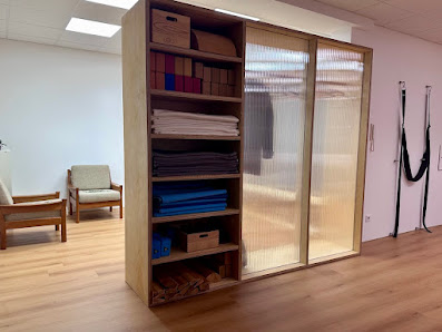 Raum für Yoga, Iyengar Yoga Neuhausen