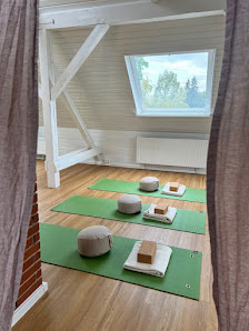 Yoga & Sound - Sylvie Schneuwly-Heckhausen