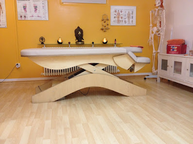 Renate Gezzele, Fünf Elemente Massagepraxis und Yogastudio