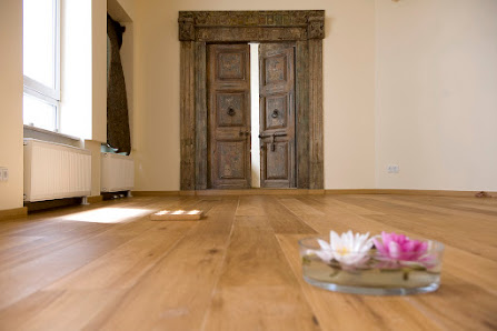 Private Yoga Institute & Jyoti Design GmbH
