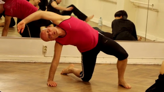 Modern Dance - Tanz Yoga Frankfurt