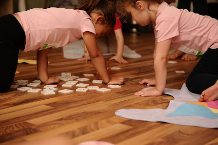 Little Happy Yogis