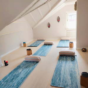 Namanda Yoga Bad Homburg Ober-Eschbach - Yogastunden - Meditation - Personaltraining