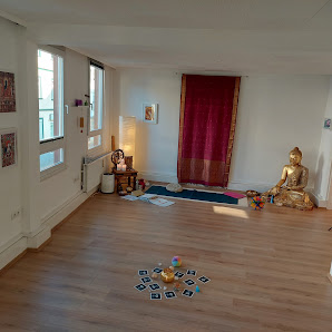 Innersmile Praxis für Traumatherapie & somatisches Yoga