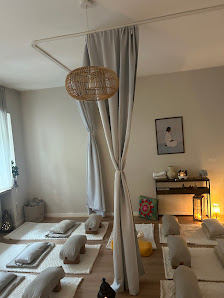 LULLABY Yoga & Massagen