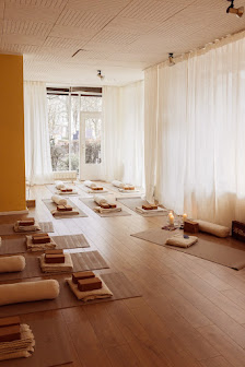 Bhūdhara Yoga