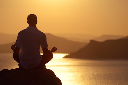 SinnZeit Yoga mit Christian Lemke-Schröder
