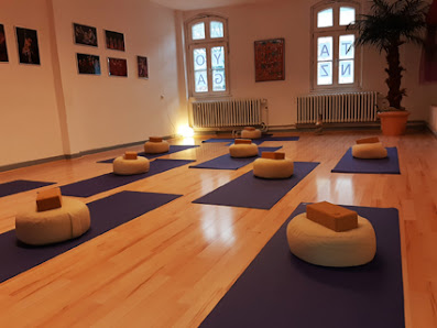 Studio Yoga - Dein Studio für Yoga in Düsseldorf Benrath