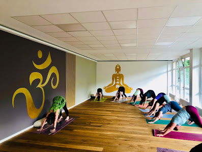 YOGANOVA