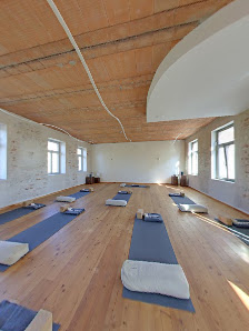 Ute Stephan Yoga