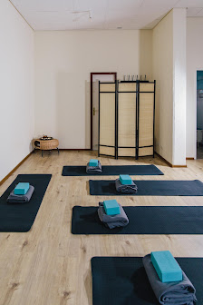 Yoga Leveka