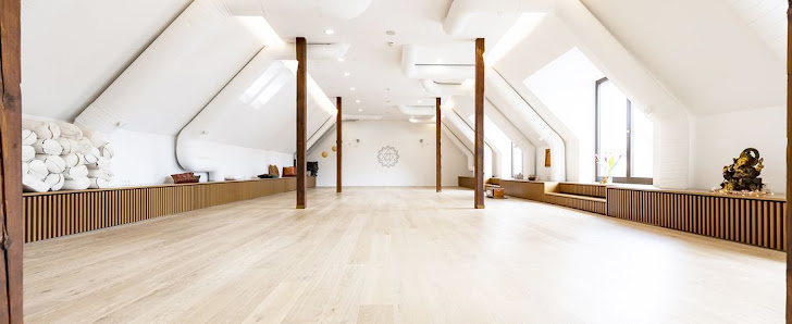 yogablume Yoga und Pilates in Ludwigsburg