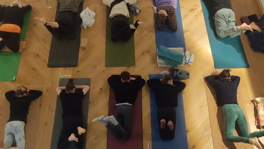 allesyoga, Verena Strauß: Yogalehrerausbildung und Yoga für Alle