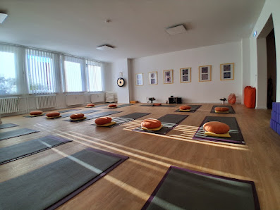 Yoga-Praxis Claudia Schmidt
