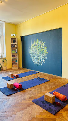Yogaschule Minz Dresden Striesen/Blasewitz - Yoga & Ayurveda