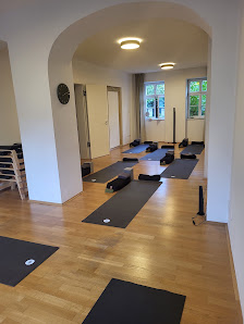 YAM - Yoga Atelier Mitte