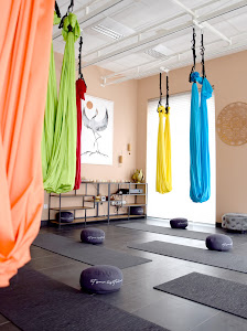 WUKRASO | aerial yogastudio claudia probst