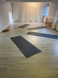 einfach sein — Räume zum Menschsein. Kundaliniyoga